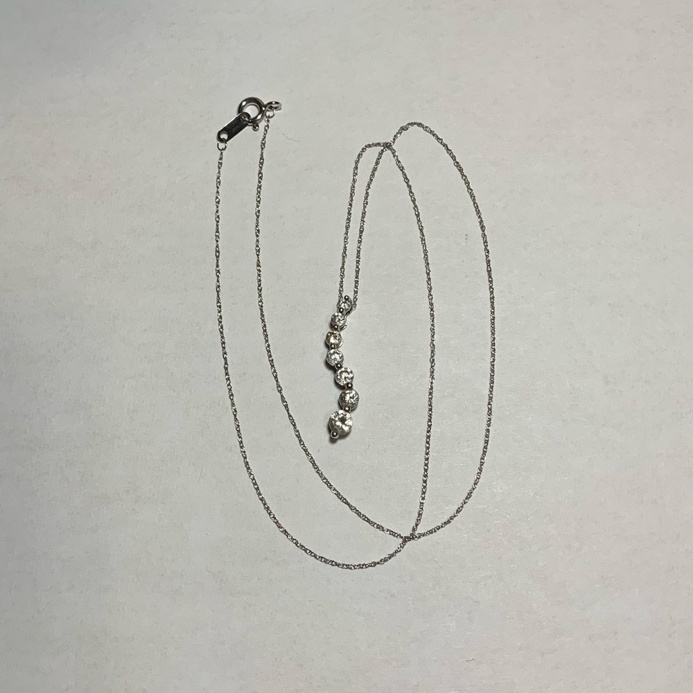10k white gold necklace CZ stone pendant - Picture 2 of 4